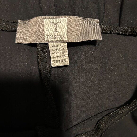 Faux leather Side Detail Crop Black Pants - Picture 7 of 9